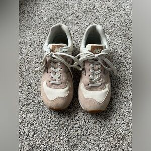 Women’s New Balance 574